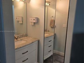 1609 Fairway Rd, Pembroke Pines FL 33026