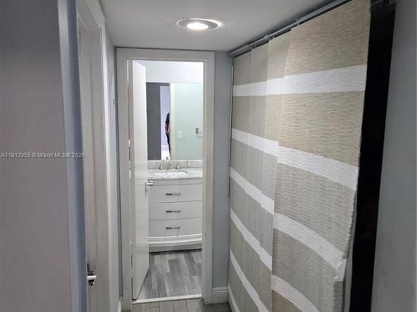 1609 Fairway Rd, Pembroke Pines FL 33026