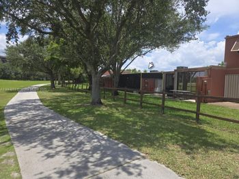 1609 Fairway Rd