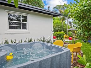 2860 SW 13th Ct, Fort Lauderdale FL 33312