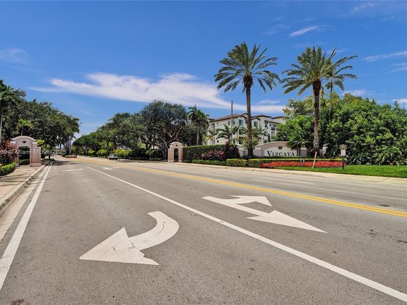 12758 SW 50th St, Miramar FL 33027