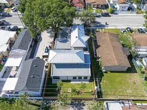1076 NW 55th St, Miami FL 33127