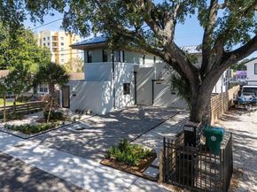 1076 NW 55th St, Miami FL 33127