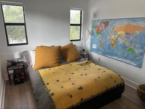 1076 NW 55th St, Miami FL 33127