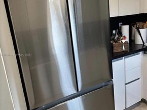 1076 NW 55th St, Miami FL 33127