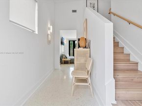 1076 NW 55th St, Miami FL 33127