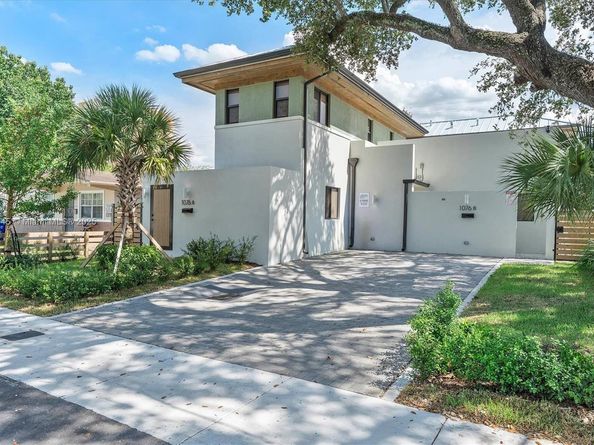 1076 NW 55th St, Miami FL 33127