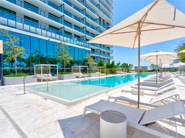 580 72nd St 1708, Miami Beach FL 33141
