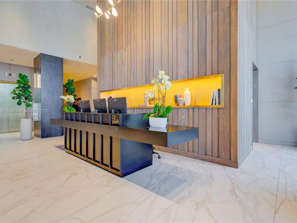 580 72nd St 1708, Miami Beach FL 33141