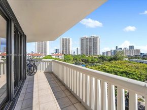 2000 Island Blvd 602, Aventura FL 33160