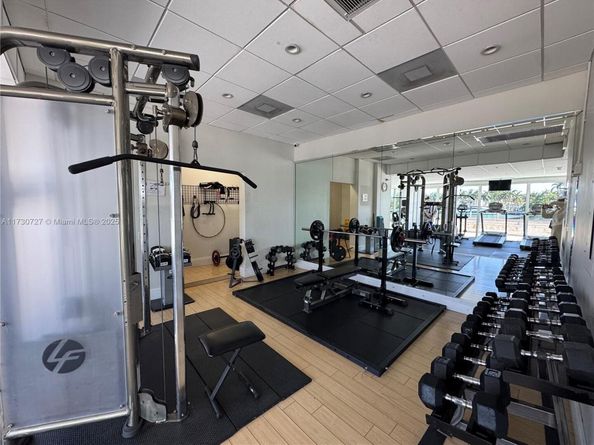 5750 Collins Ave 4F, Miami Beach FL 33140