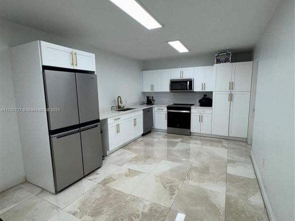 5750 Collins Ave 4F, Miami Beach FL 33140