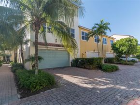 12448 NW 17th Mnr, Pembroke Pines FL 33028