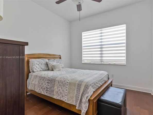 12448 NW 17th Mnr, Pembroke Pines FL 33028