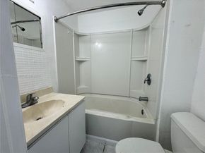 2633 SW 34th Ave, Miami FL 33133