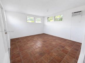 2633 SW 34th Ave, Miami FL 33133
