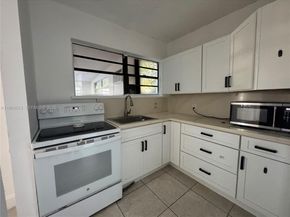 2633 SW 34th Ave, Miami FL 33133