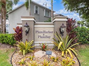 6004 Red Plum Ct, Tamarac FL 33321