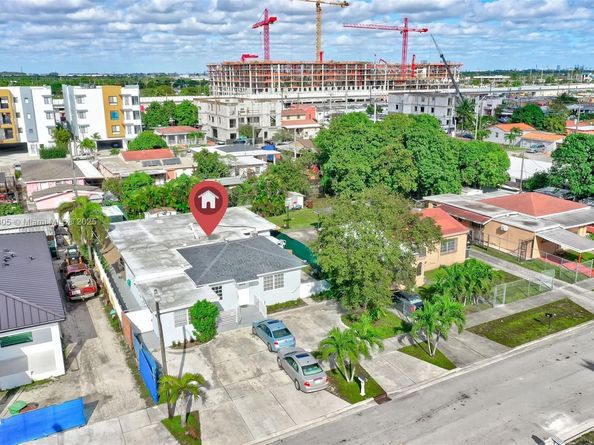 859 E 23rd St, Hialeah FL 33013