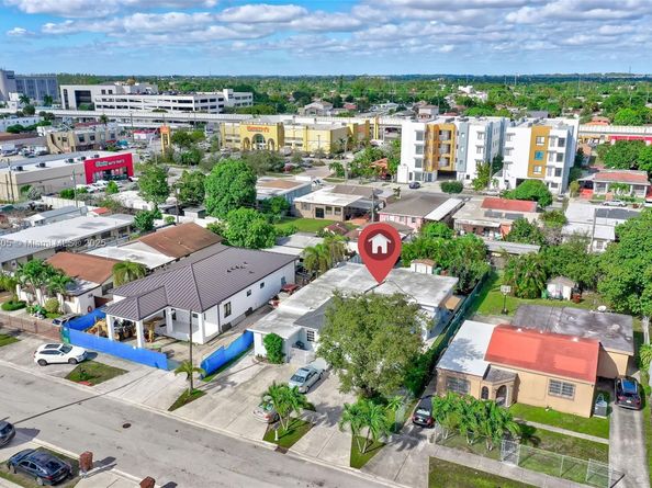 859 E 23rd St, Hialeah FL 33013