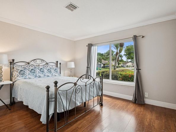 8271 Cassia Ter, Tamarac FL 33321