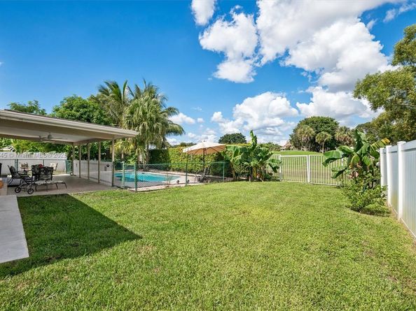 8271 Cassia Ter, Tamarac FL 33321