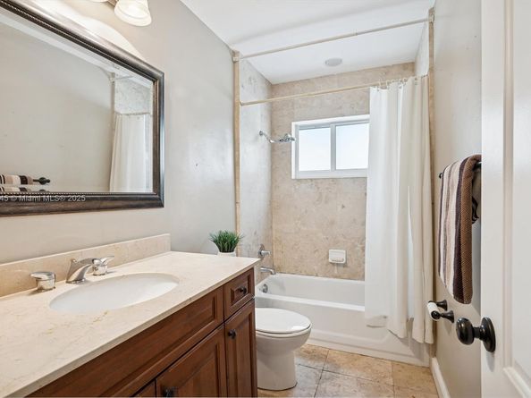 8271 Cassia Ter, Tamarac FL 33321