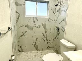 2241 N 57th Way, Hollywood FL 33021