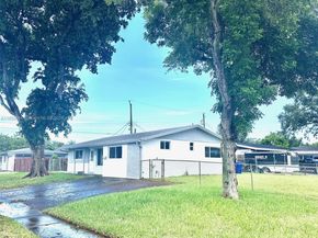 2241 N 57th Way, Hollywood FL 33021