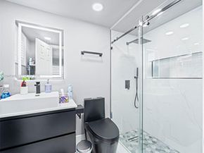 2050 NW 83rd Ave, Sunrise FL 33322