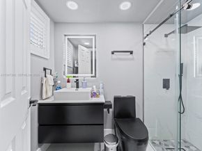 2050 NW 83rd Ave, Sunrise FL 33322