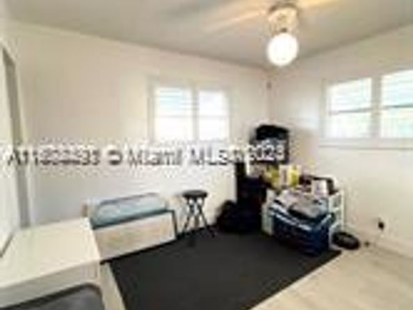 Undisclosed Address #A11608491, Hollywood FL 33180