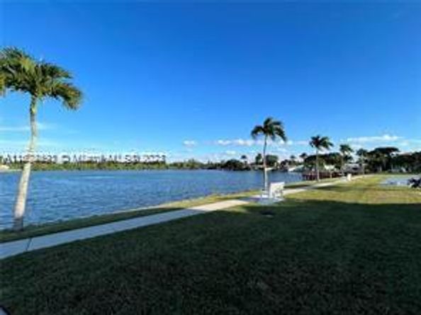 Undisclosed Address #A11608491, Hollywood FL 33180