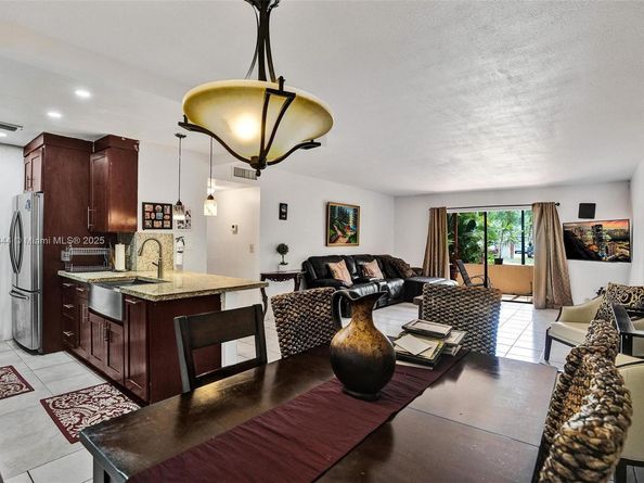 8660 SW 149th Ave 205, Miami FL 33193