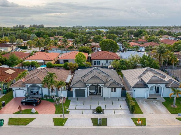 18316 SW 145th Ave, Miami FL 33177