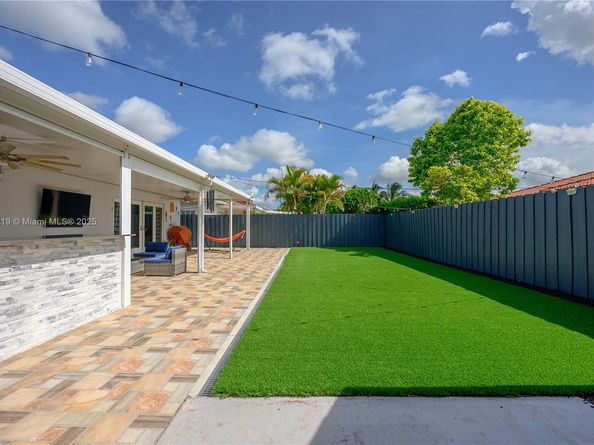 18316 SW 145th Ave, Miami FL 33177