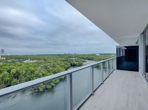 16385 Biscayne Blvd 1219, North Miami Beach FL 33160