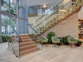 16385 Biscayne Blvd 1219, North Miami Beach FL 33160