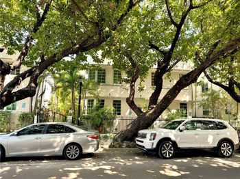 349 Meridian Ave