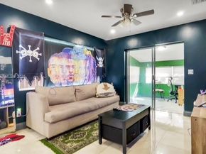 1041 NW 24th Ter, Fort Lauderdale FL 33311