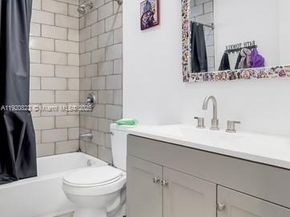 1041 NW 24th Ter, Fort Lauderdale FL 33311