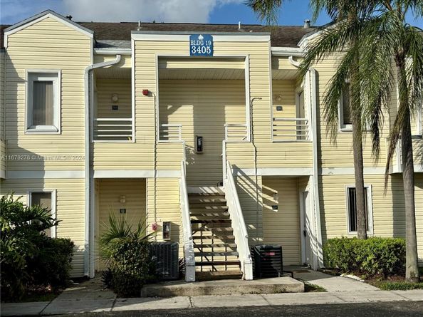 3405 NW 44th St 104, Oakland Park FL 33309