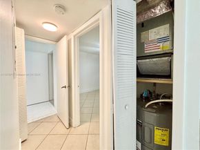 3405 NW 44th St 104, Oakland Park FL 33309