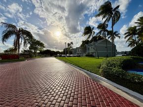 3405 NW 44th St 104, Oakland Park FL 33309