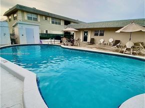 1520 Mckinley St 216E, Hollywood FL 33020