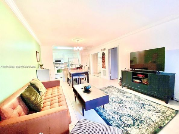 1520 Mckinley St 216E, Hollywood FL 33020