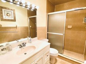 1520 Mckinley St 216E, Hollywood FL 33020