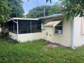 1612 NE 29th St, Pompano Beach FL 33064