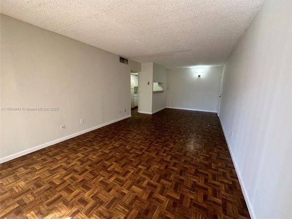 5995 Washington St 232, Hollywood FL 33023