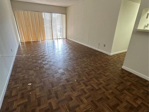 5995 Washington St 232, Hollywood FL 33023